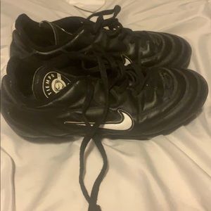 Kids cleats